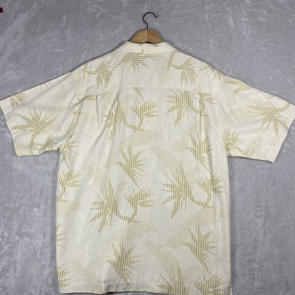 Tommy Bahama 100% Silk Camp Shirt Medium Plant Geo Leaf Collared Coconut Buttons - Picture 4 of 7